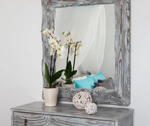 Dina With Private Juccuzi Perísza