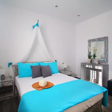 Dina With Private Juccuzi 페리사