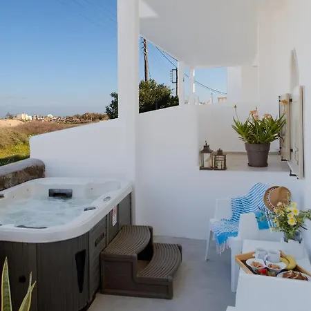 Dina With Private Juccuzi Апартаменты *